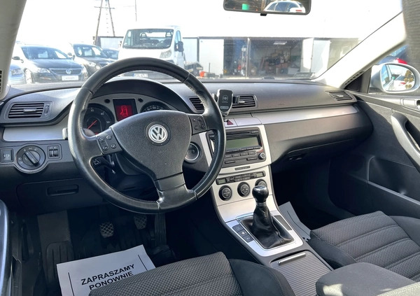 Volkswagen Passat cena 17600 przebieg: 315000, rok produkcji 2009 z Sejny małe 56